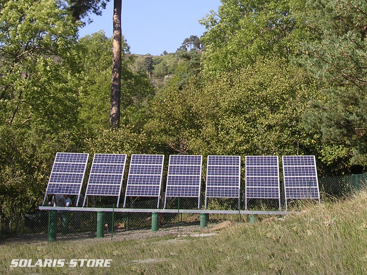 Installation solaire photovoltaïque au Mas de Bonnefont avec groupe élctrogène pour l'association SOS Loire Vivante