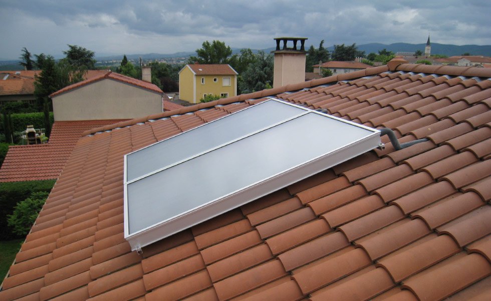  Installation d'un chauffe eau solaire à la Tour de Salvagny (69, Rhône)