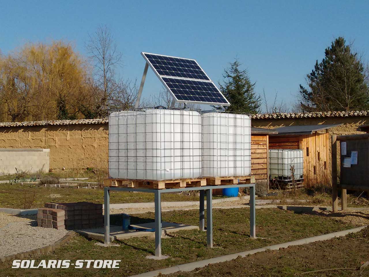 Pompe solaire immergée pour l'arrosage d'un potager collectif et jardin partagé