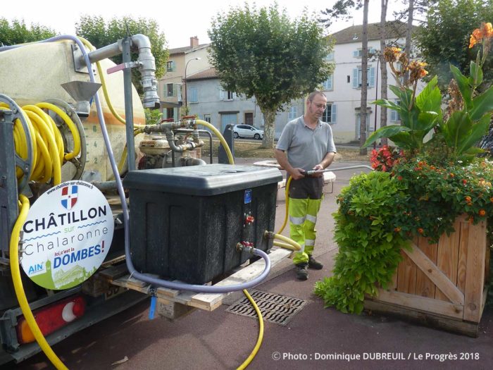 Pompe solaire embarquée et silencieuse pour espaces verts