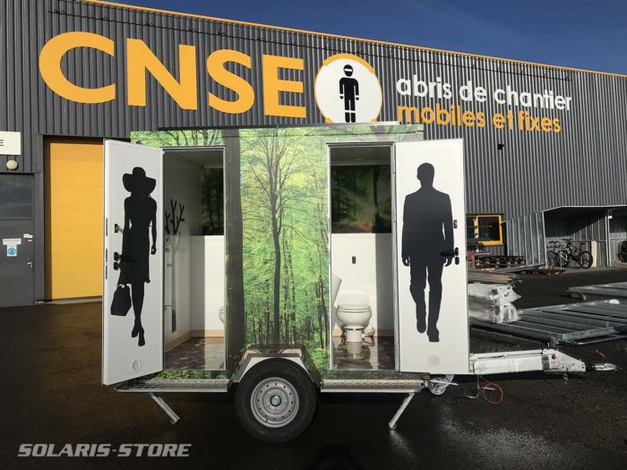 Remorque sanitaire équipée de panneaux solaires