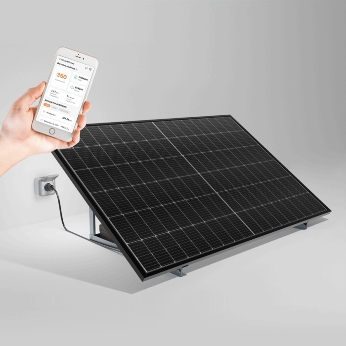 SOLARIS propose un panneau solaire « Plug and Play » pour l&rsquo;autoconsommation