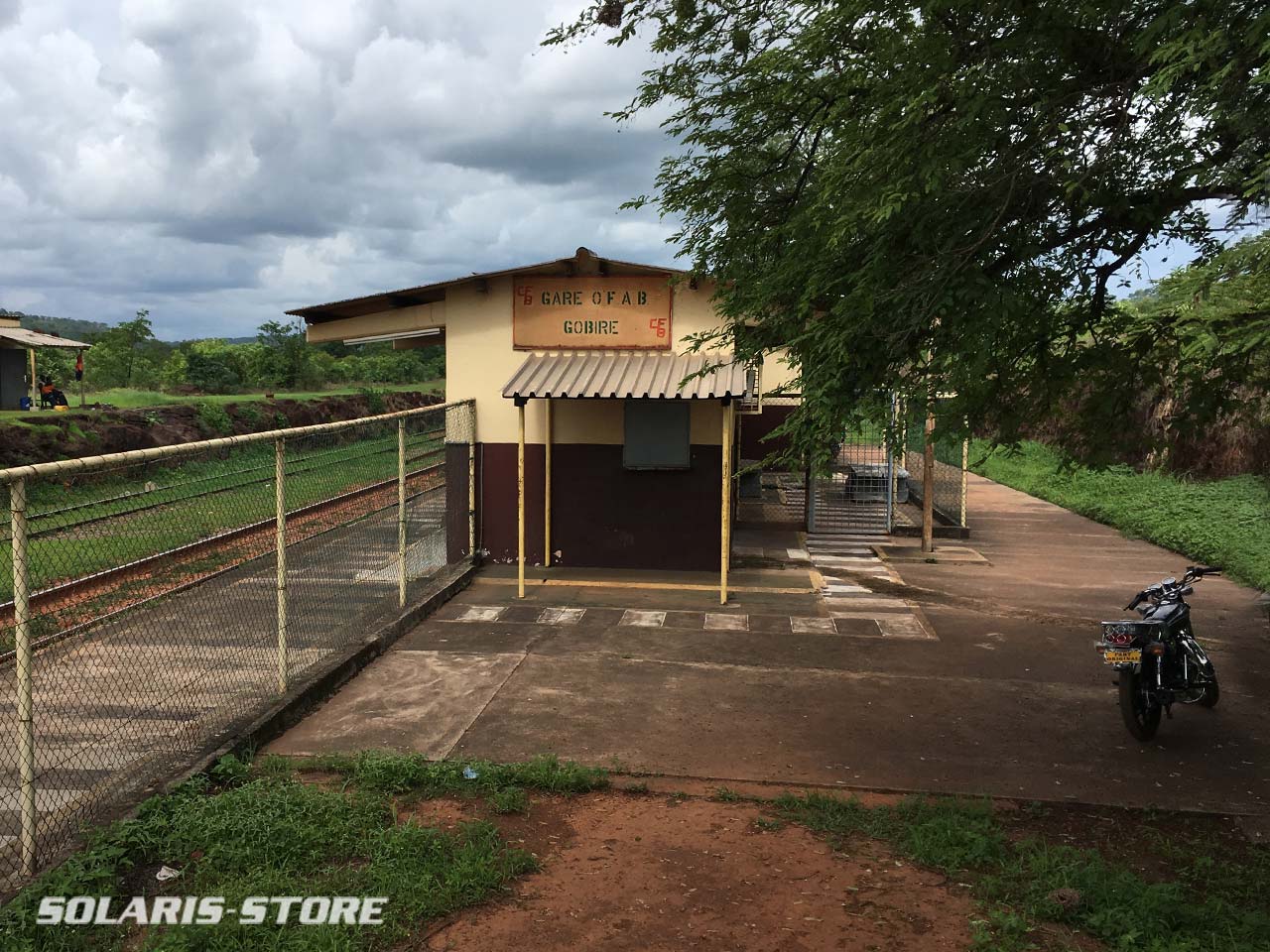 Gare alimenté en énergie solaire en Guinée